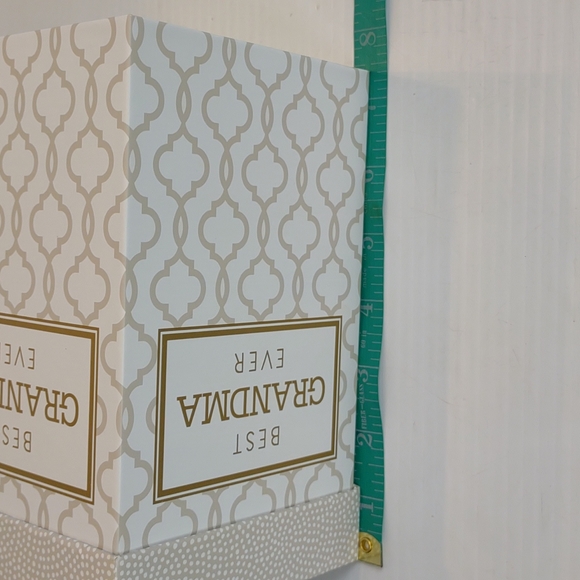 "Best Grandma Ever" Ceramic Travel Cup With Decorative Box - Picture 15 of 15